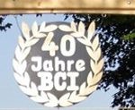 header_40_jahre_bogen_am_eingang